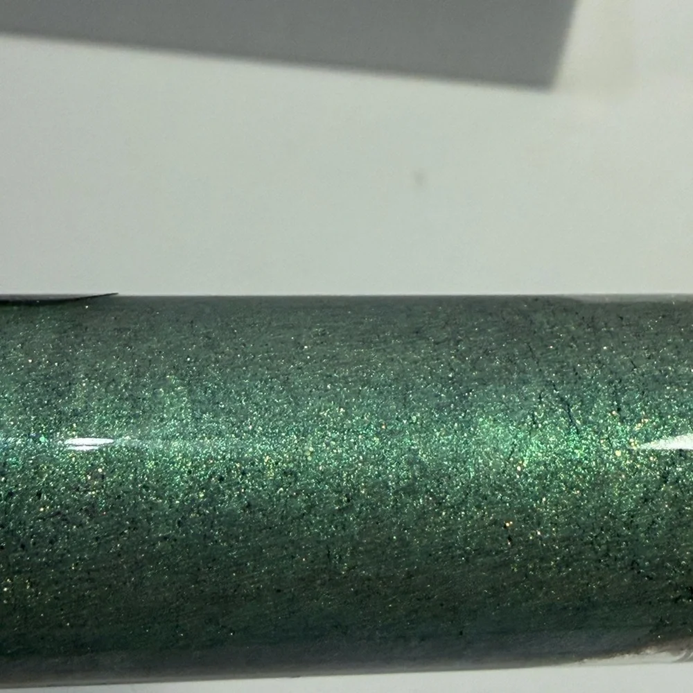 💚4/$10 Hard Candy Dual-Ended Eyeshadow in Green and Beige